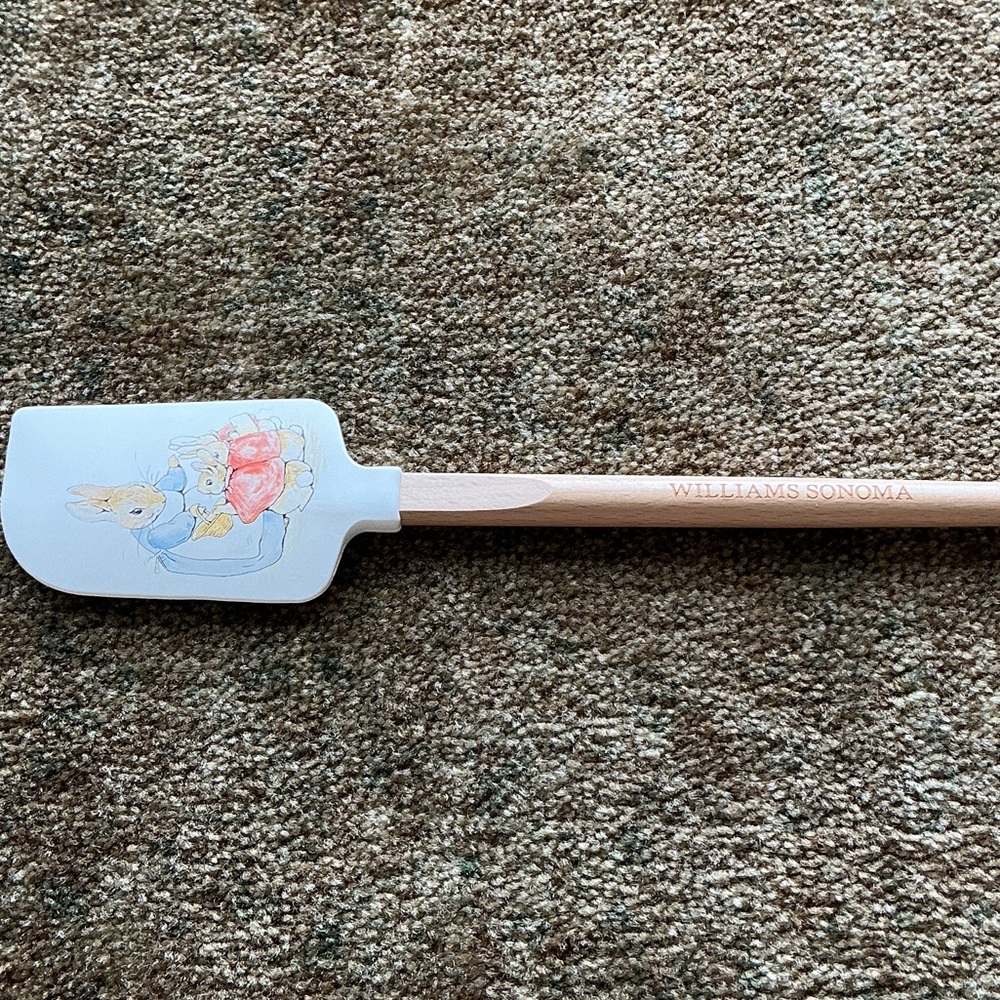 Williams Sonoma Beatrix Potter Peter Rabbit Illustrated White Spatula